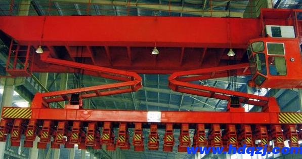 炭塊堆垛起重機(jī) 炭塊堆垛起重機(jī)